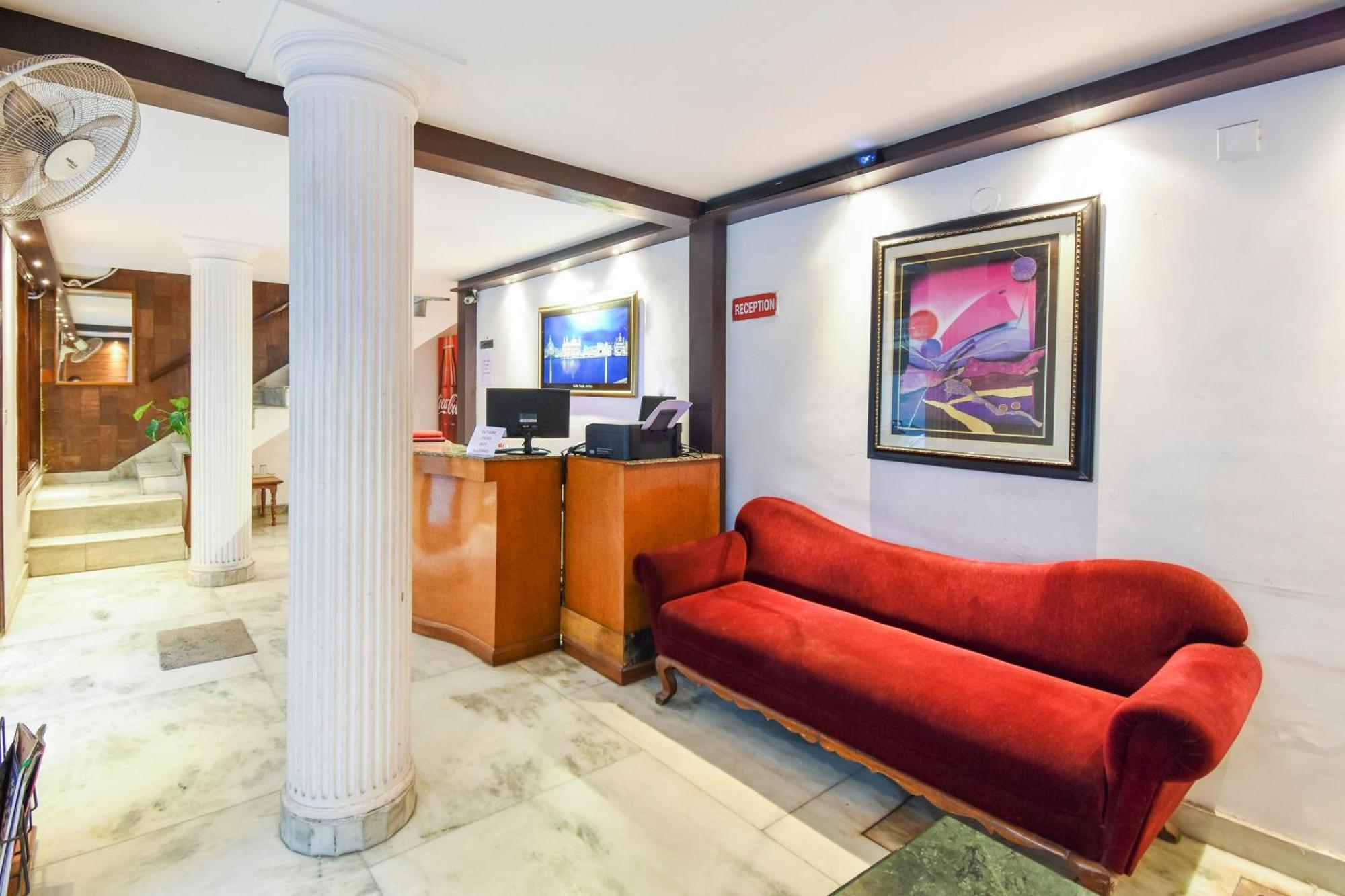 Oyo V International Hotel Amritszár Kültér fotó